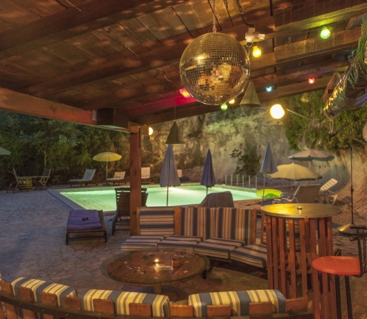 Holiday House Cave Romana
