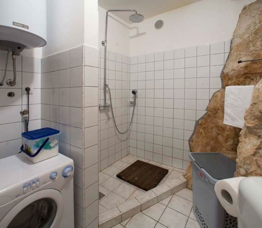 Holiday House Cave Romana