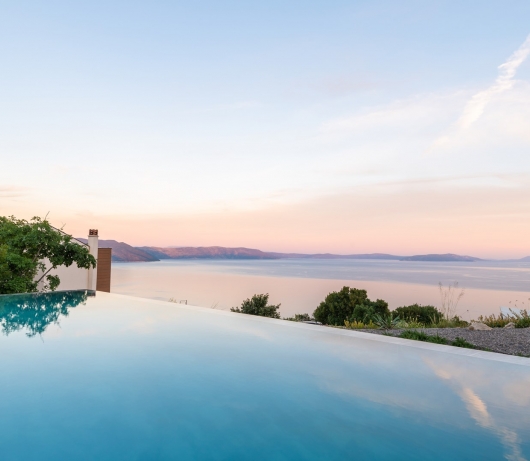 Villa Aristea with sea view, jacuzzi and infinity pool