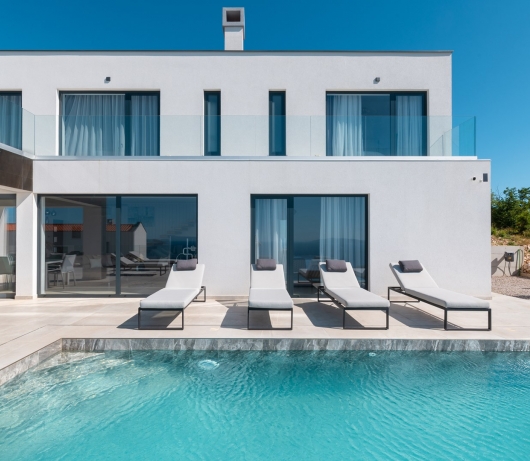 Villa Aristea with sea view, jacuzzi and infinity pool