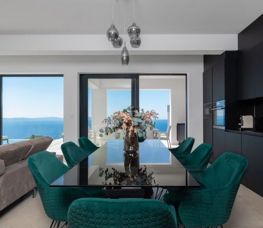 Villa Aristea with sea view, jacuzzi and infinity pool