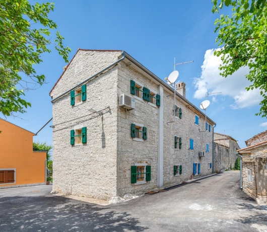 Rustic Villa Diana with pool near Rovinj