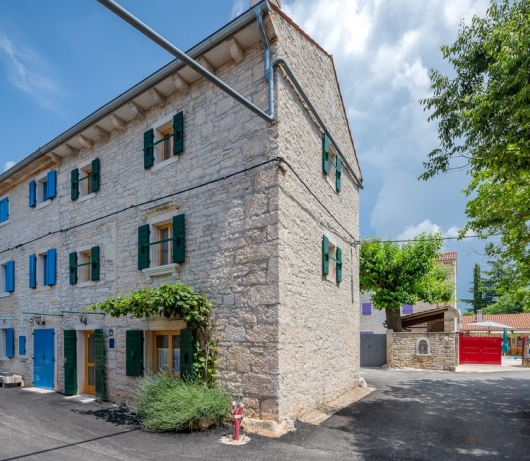 Rustic Villa Diana with pool near Rovinj