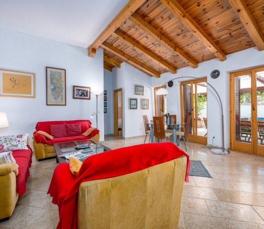 Rustic Villa Diana with pool near Rovinj