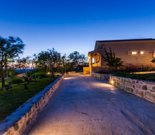 Ferienhaus Ante mit schönem Privatgarten