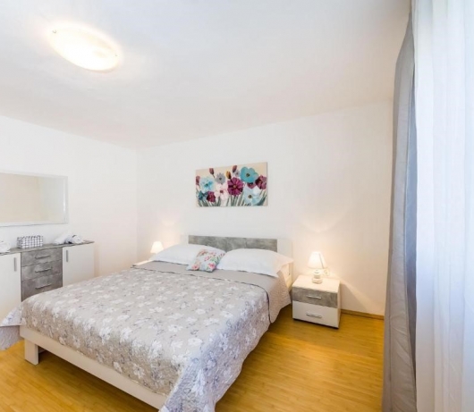 Ferienhaus Ante mit schönem Privatgarten