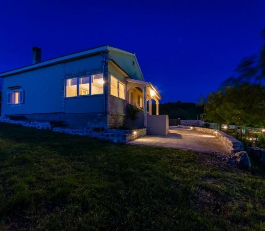 Ferienhaus Ante mit schönem Privatgarten