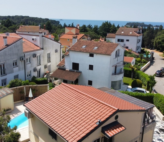 Villa Ivona with heated pool in Rovinj