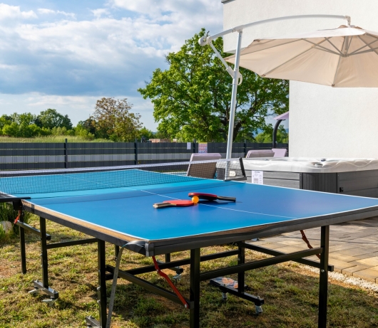Moderne Villa Blue Lagoon mit Swimmingpool und Whirlpool