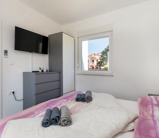 Moderne Villa Blue Lagoon mit Swimmingpool und Whirlpool