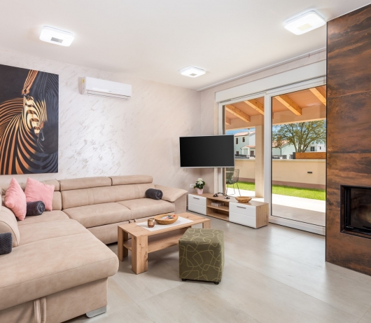 Villa Jessica with pool and hydromassage, garden, BBQ