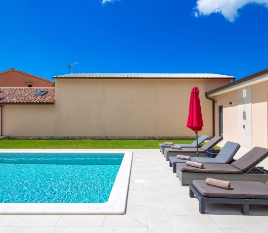 Villa Jessica with pool and hydromassage, garden, BBQ