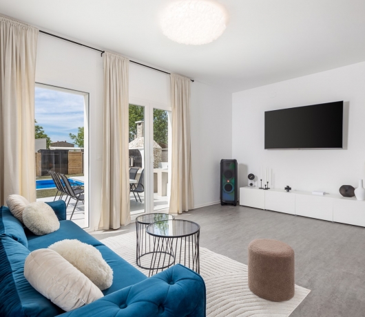 Cosy holiday home Infinity with pool and BBQ