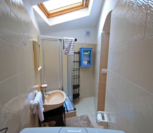 Lovely Studio apartment Damuggia with terrace