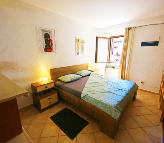 Lovely Studio apartment Damuggia with terrace