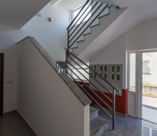 Komforan dvosobni apartman Bruno sa terasom