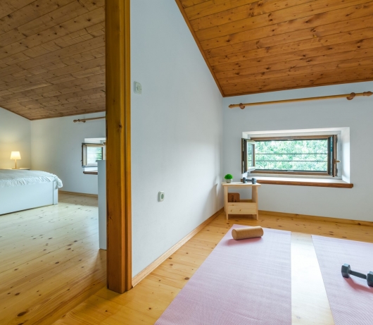 Holiday house ANNA, near the beach with huge private garden