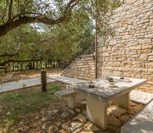 Holiday house ANNA, near the beach with huge private garden