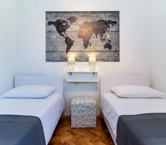 Holiday home with private pool and garden in central Istria / Tervis