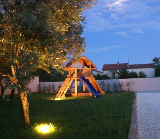 Five bedroom villa Emily with pool in Medulin