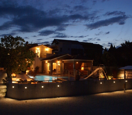 Five bedroom villa Emily with pool in Medulin