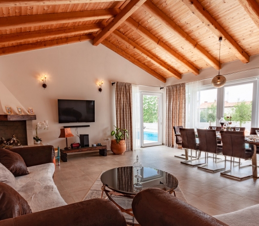 Five bedroom villa Emily with pool in Medulin