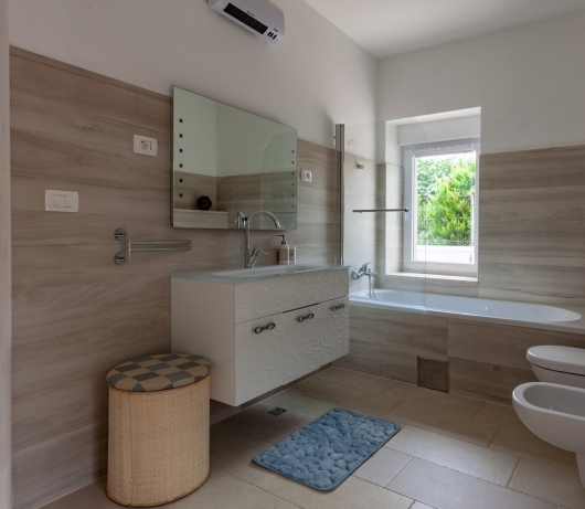 Five bedroom villa Emily with pool in Medulin