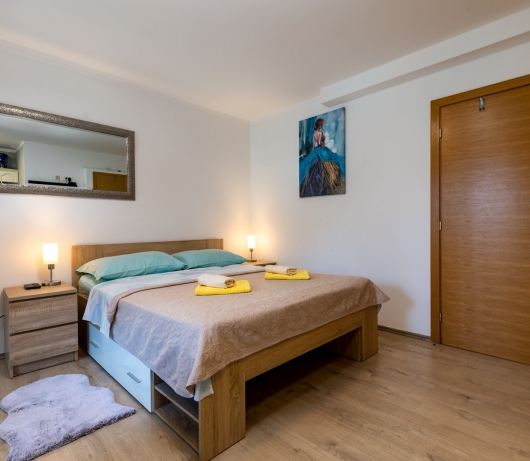 Apartments Kristina / Studio for 3 persons with terrace and private parking