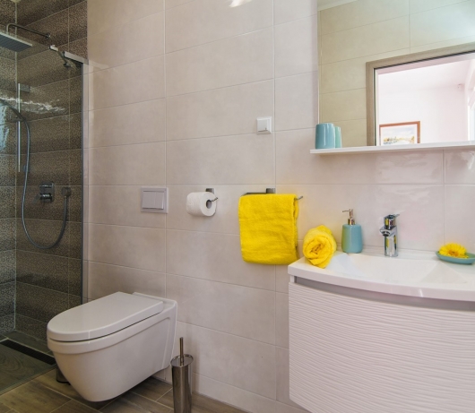 Modern 3 bedroom villa with pool / Francesca