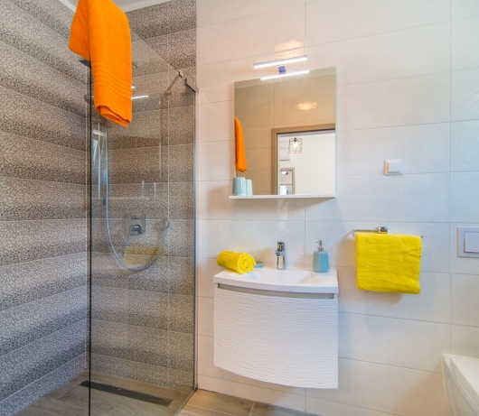 Modern 3 bedroom villa with pool / Francesca