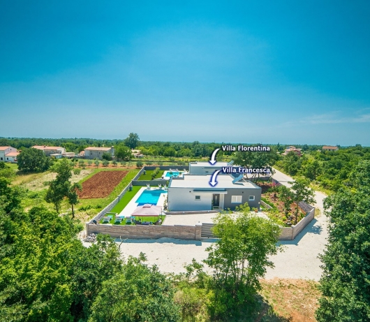 Modern 3 bedroom villa with pool / Francesca