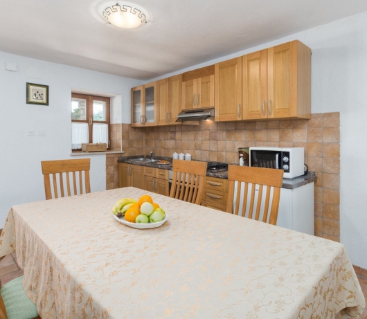 Sweet Home Ana for 3 persons in the countryside near Rovinj with jacuzzi