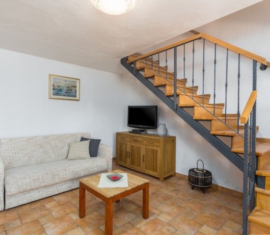 Sweet Home Ana for 3 persons in the countryside near Rovinj with jacuzzi