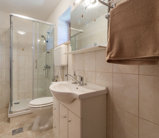 Sweet Home Ana for 3 persons in the countryside near Rovinj with jacuzzi