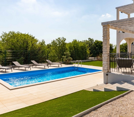 Diminici Villas / NEW 4 bedroom villa with sea view 13B