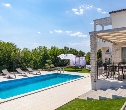 Diminici Villas / 4 bedroom villa with sea view 13B
