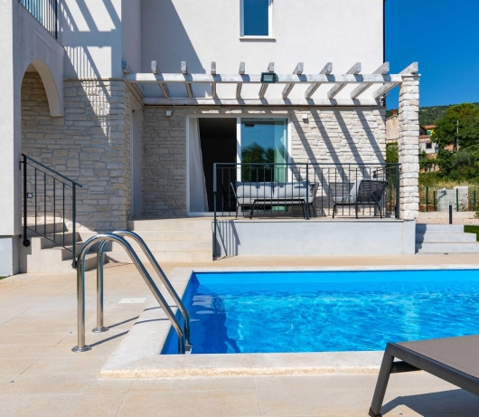 Diminici Villas / NEW 4 bedroom villa with sea view 13B