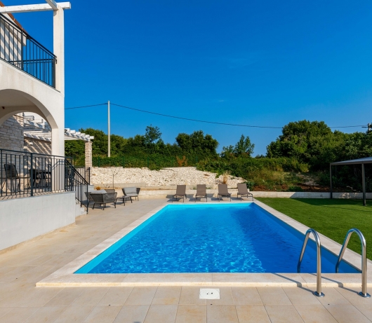 Diminici Villas / 4 bedroom villa with pool and sea view 21B