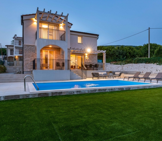 Diminici Villas / 4 bedroom villa with pool and sea view 21B