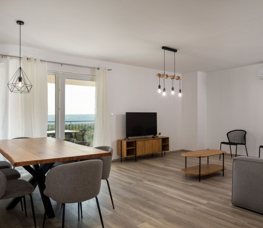 Villen Diminici / 5-Schlafzimmer-Villa mit Pool und Panoramablick auf das Meer 3F