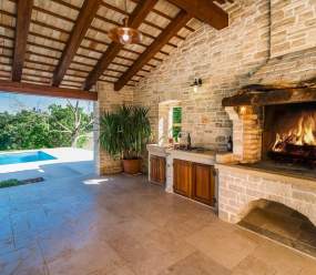 Rustic Villa Benina Rossa 1 with huge garden