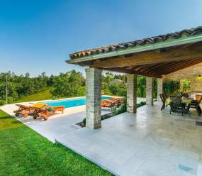 Rustic Villa Benina Rossa 1 with huge garden