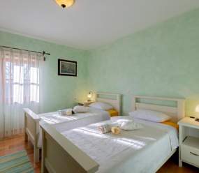 Rustic Villa Benina Rossa 1 with huge garden