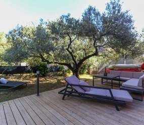 EventHouse / Two-bedroom apartment with balcony and BBQ area A2