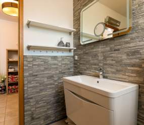 EventHouse / Two-bedroom apartment with balcony and BBQ area A2