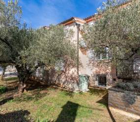 EventHouse / Two-bedroom apartment with balcony and BBQ area A2