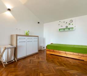 EventHouse / Two-bedroom apartment with balcony and BBQ area A3