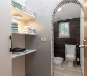EventHouse / Two-bedroom apartment with balcony and BBQ area A3