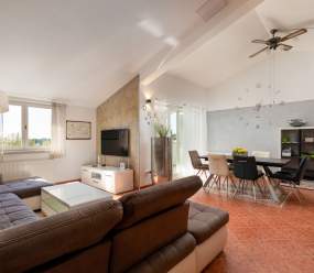 EventHouse / Two-bedroom apartment with balcony and BBQ area A3