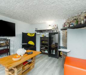 EventHouse / Apartment mit 2 Schlafzimmern, Balkon und Grillplatz A3